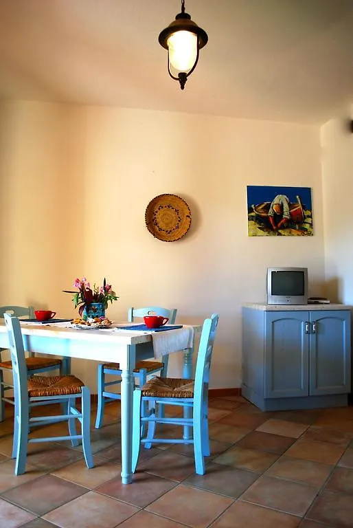 Vecchio Stazzo Apartment